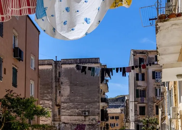 Venetian Alley *