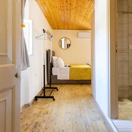 Venetian Alley * Corfu (city)